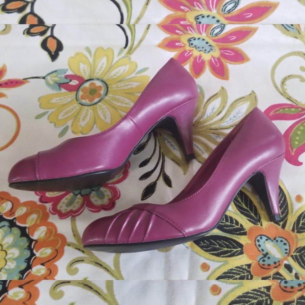 NWT Plum/Raspberry Shade 3" Heels